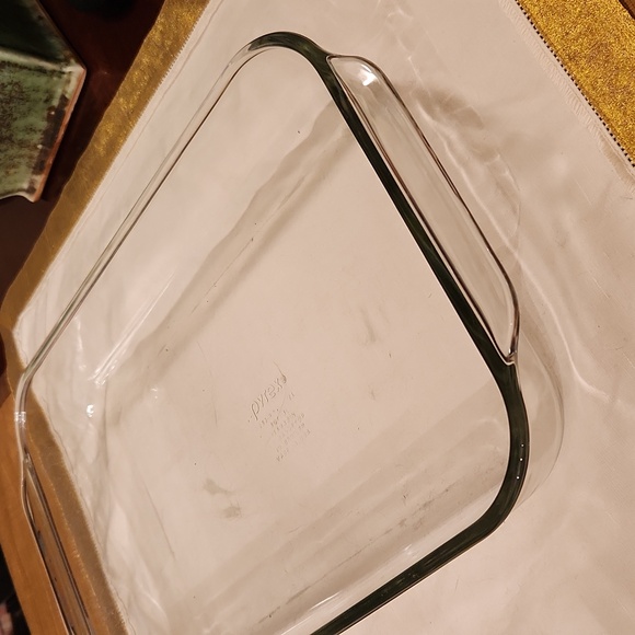 Pyrex rectangular baking dish - Picture 3 of 3